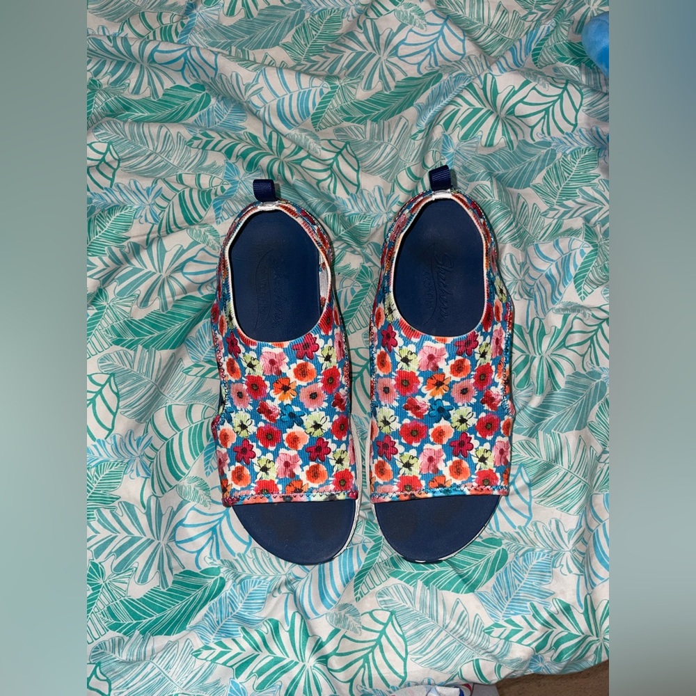 Skechers Archfit sandals